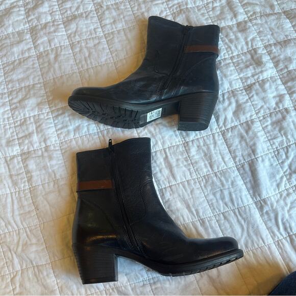 Clarks Maymie Stellar Skye Chelsea Boots Navy Leather - Picture 4 of 9